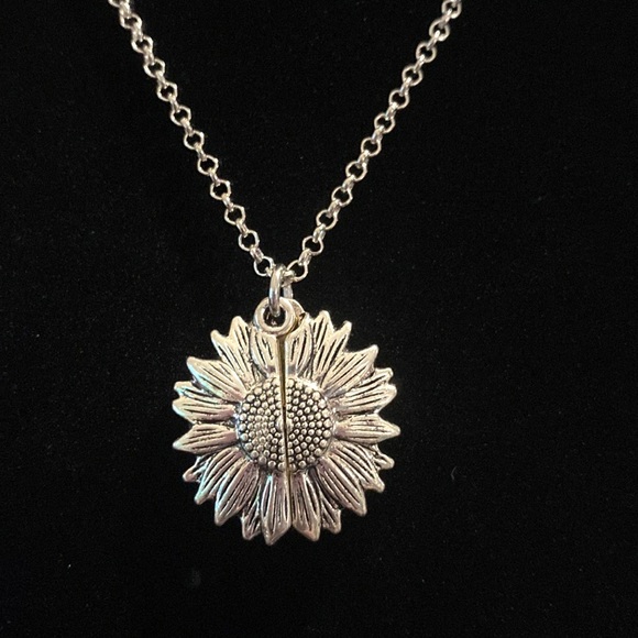 You Are My Sunshine Necklace Sunflower - Picture 2 of 10